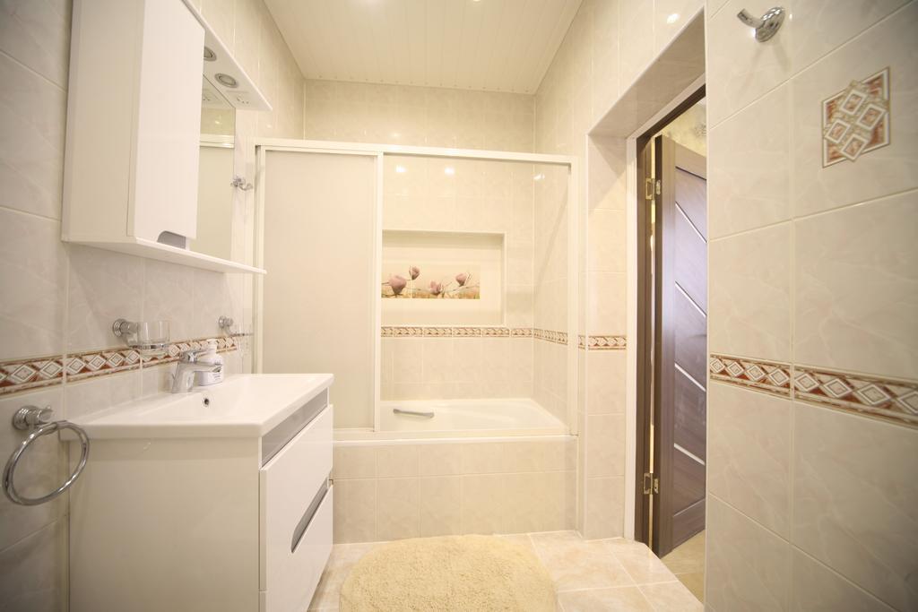 ריגה Three Bedroom Apartment Old Town מראה חיצוני תמונה